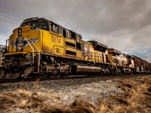 Ferrovias derramam óleo