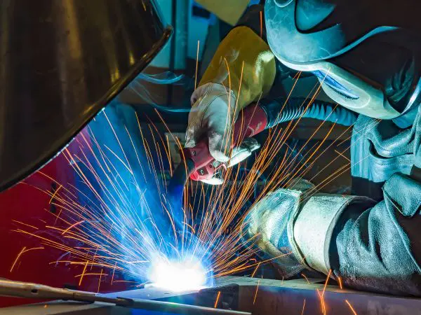 Indústria Metalurgica utiliza filtração em sua água e efluente